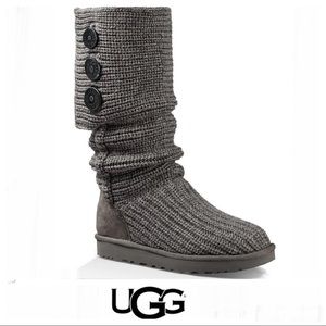 UGG Australia Cardy Dark Gray Pull On Textured Knit 3 Button Boots Sz 8.